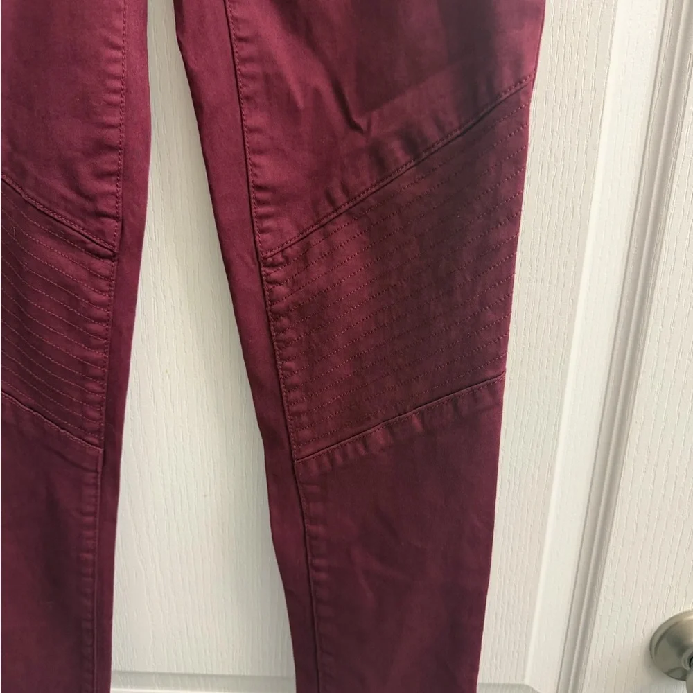American Eagle Skinny Crop Pants Burgundy Size 0 (26” Waist)